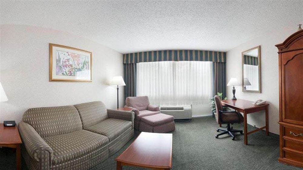 Holiday Inn Marquette By Ihg Exteriör bild
