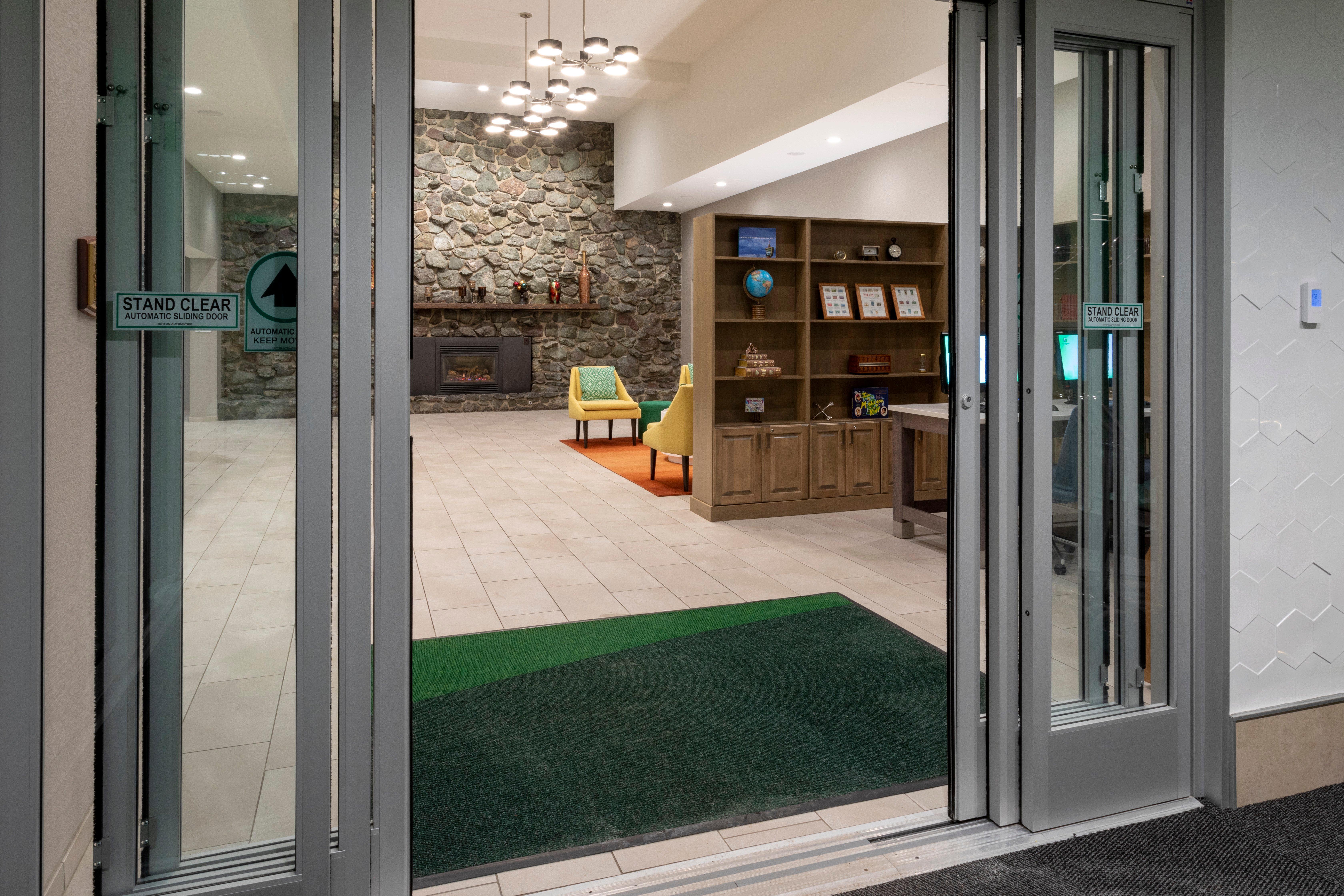 Holiday Inn Marquette By Ihg Exteriör bild
