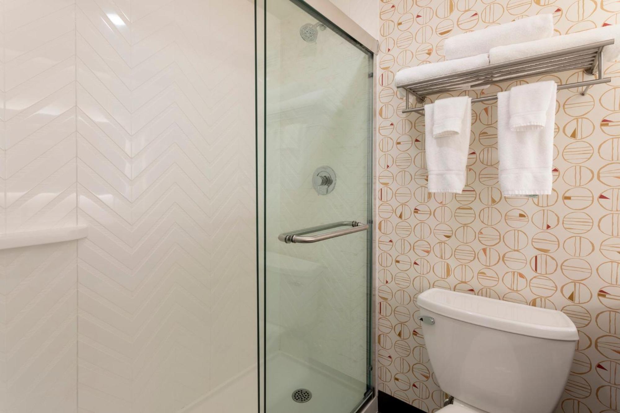 Holiday Inn Marquette By Ihg Exteriör bild