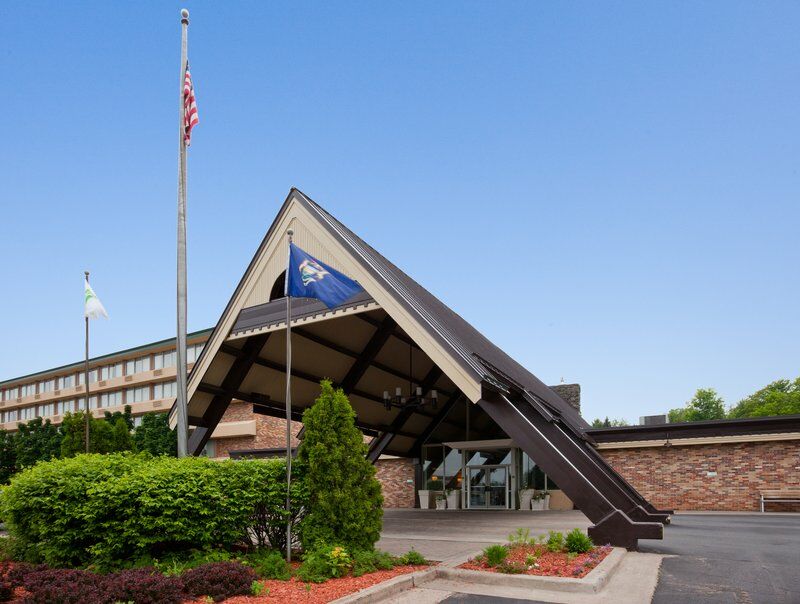 Holiday Inn Marquette By Ihg Exteriör bild